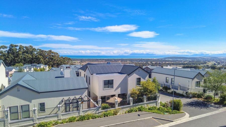 3 Bedroom Property for Sale in Heldervue Western Cape